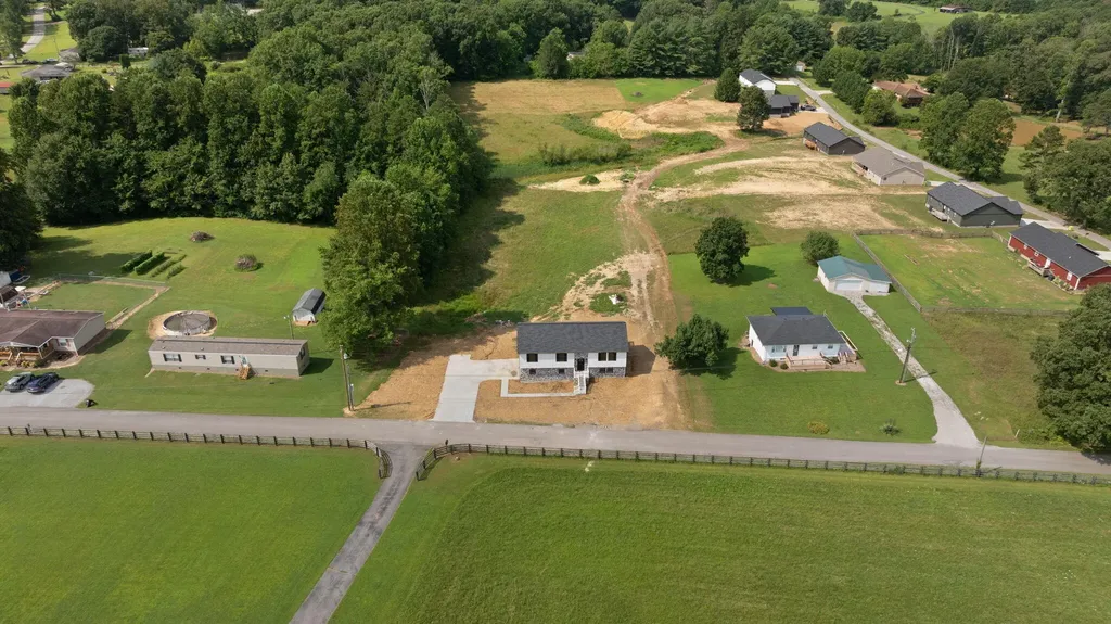 124 Hillard Road Corbin KY 40701