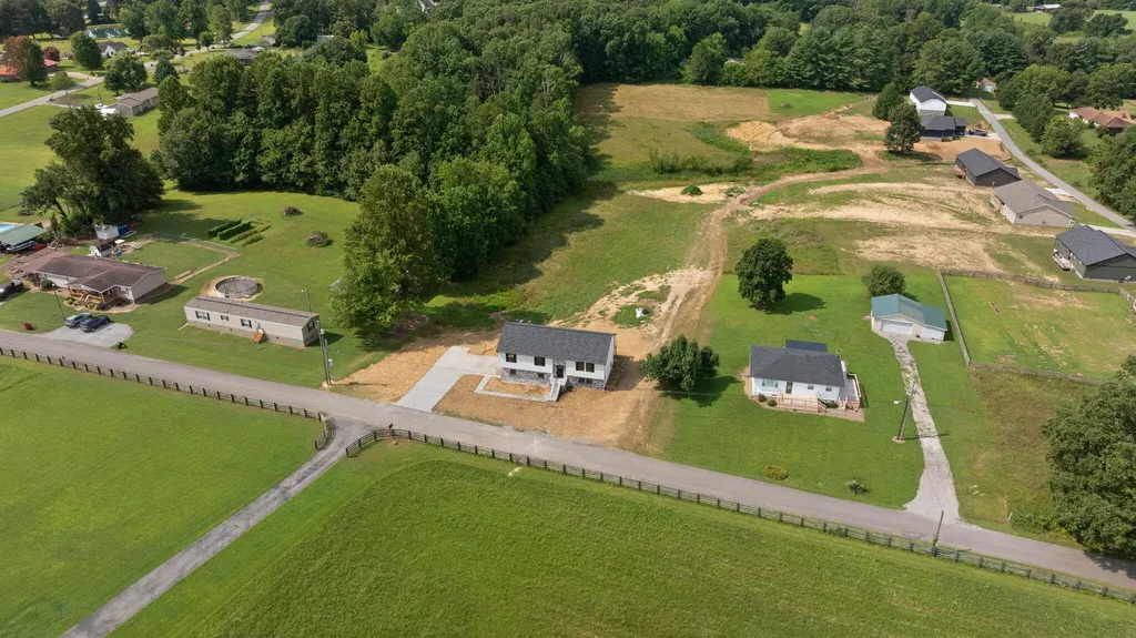 124 Hillard Road Corbin KY 40701