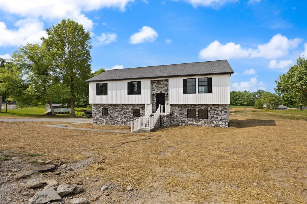 124 Hillard Road Corbin KY 40701