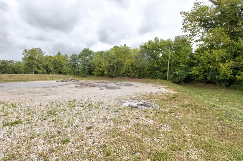 125 S Queen. Street Mt Sterling KY 40353