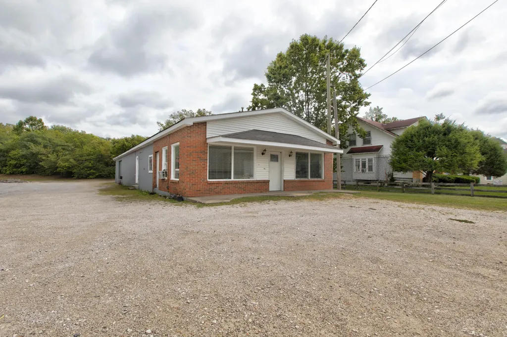 125 S Queen. Street Mt Sterling KY 40353