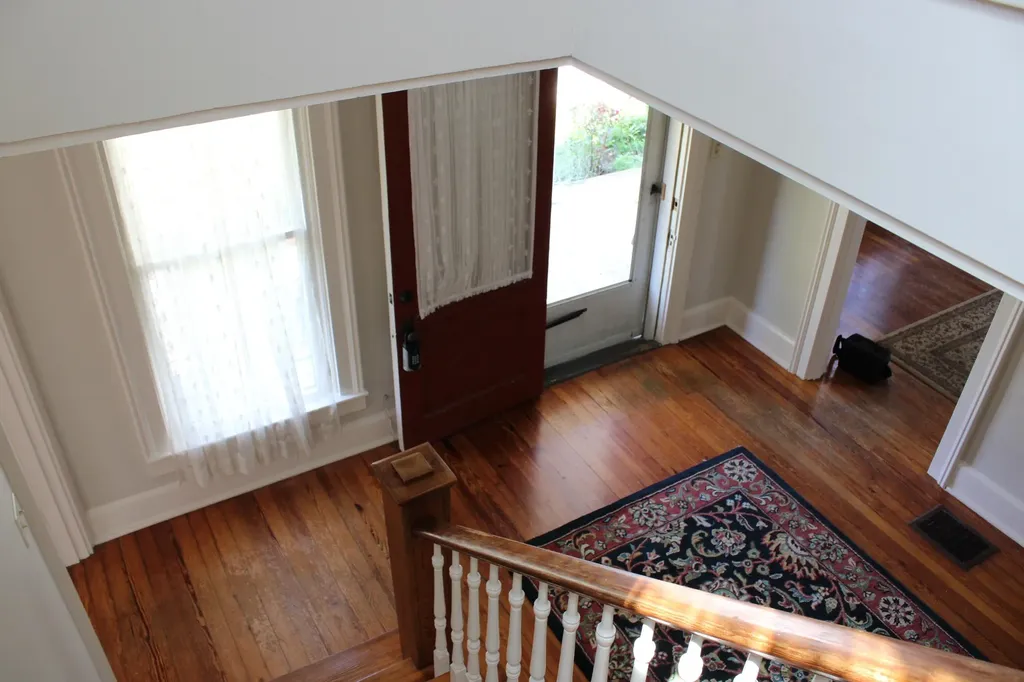 126 Broadway Street Versailles KY 40383