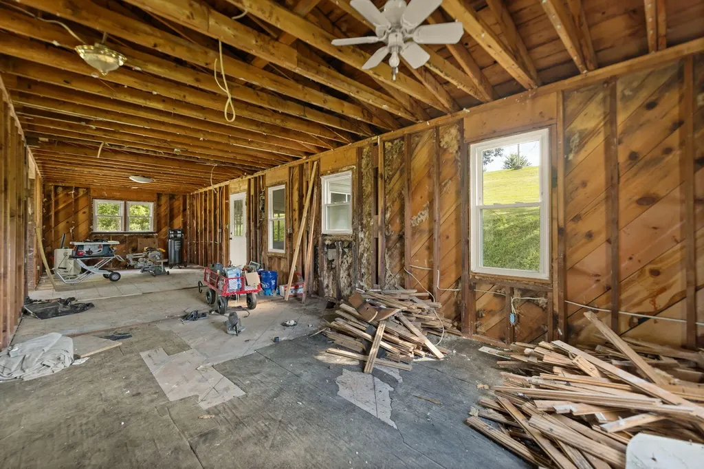 1310 Irvine Road Clay City KY 40312