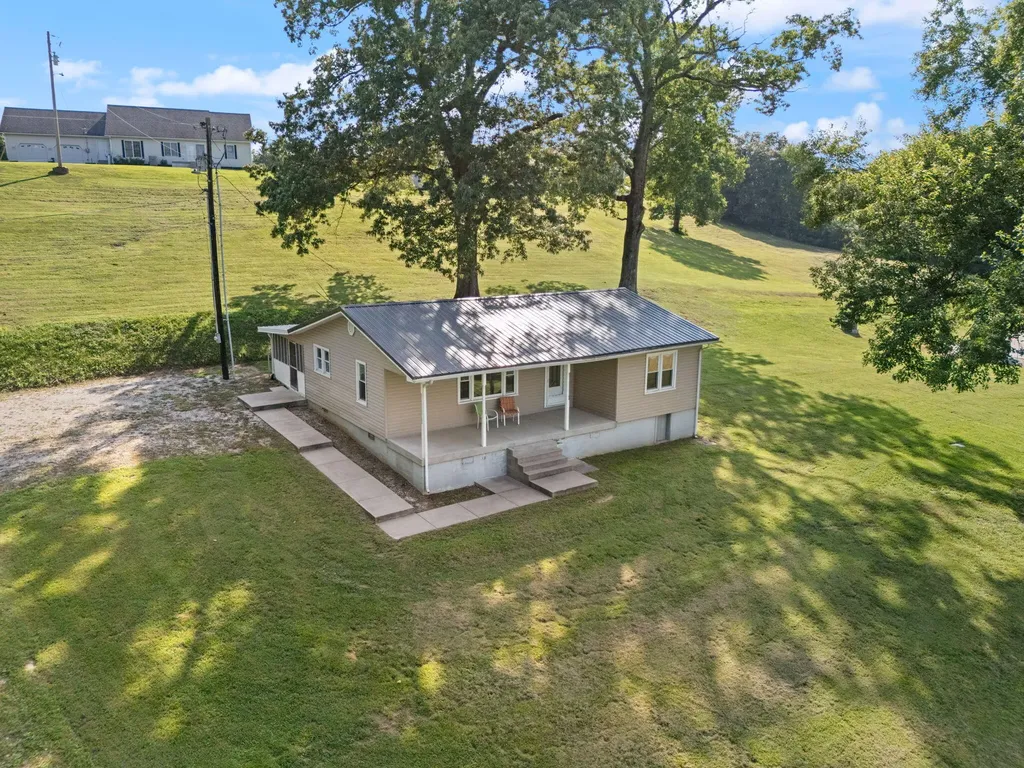 1310 Irvine Road Clay City KY 40312