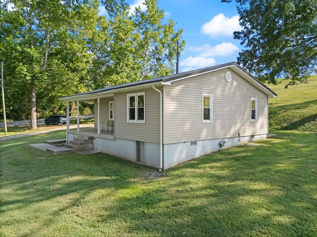 1310 Irvine Road Clay City KY 40312