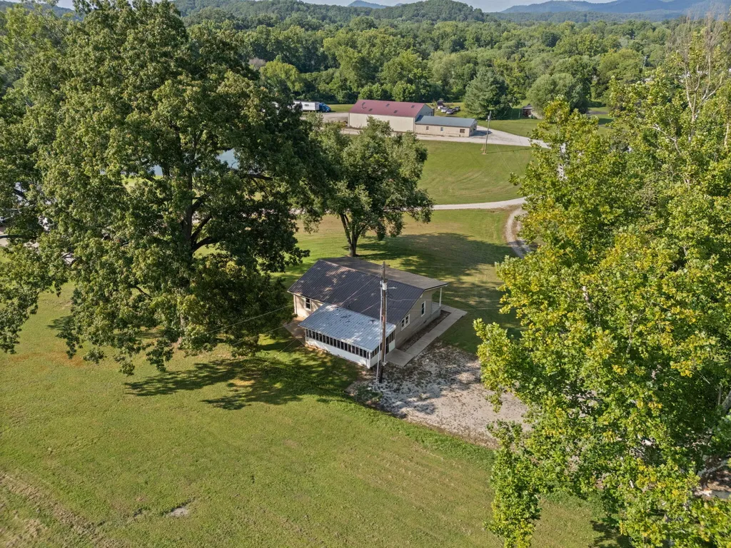 1310 Irvine Road Clay City KY 40312