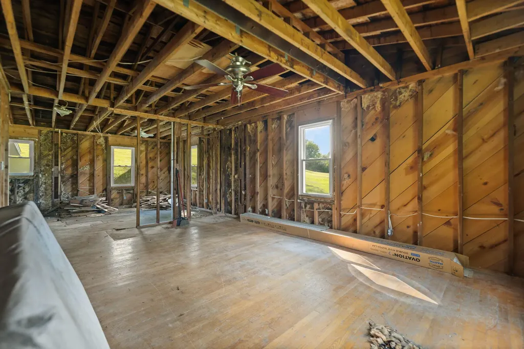 1310 Irvine Road Clay City KY 40312