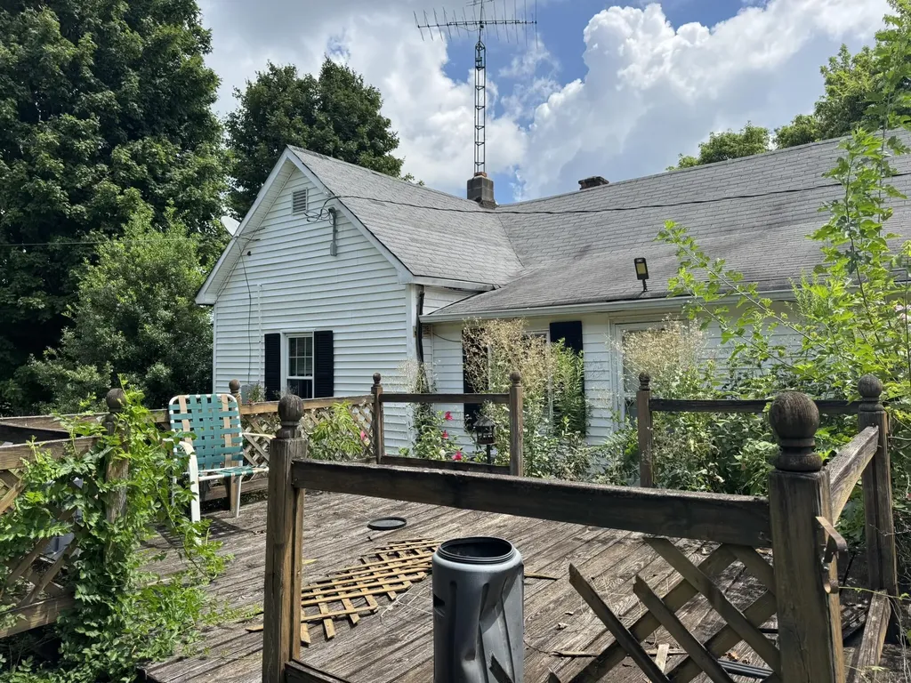 25 Burd Road Russell Springs KY 42642