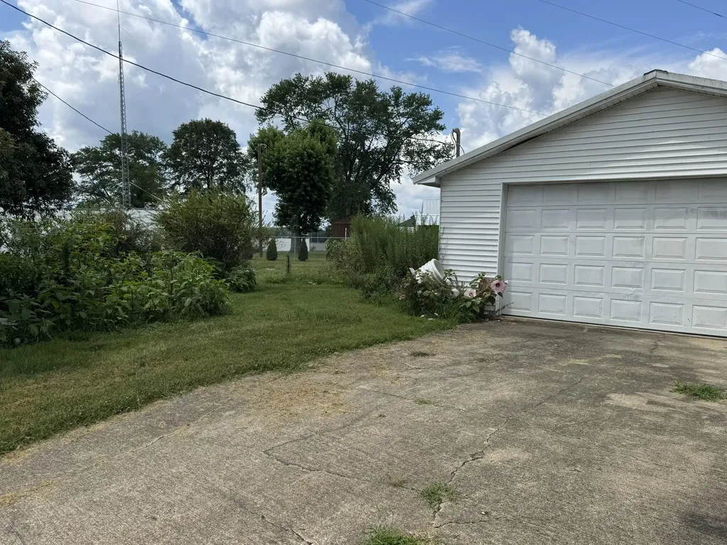 25 Burd Road Russell Springs KY 42642