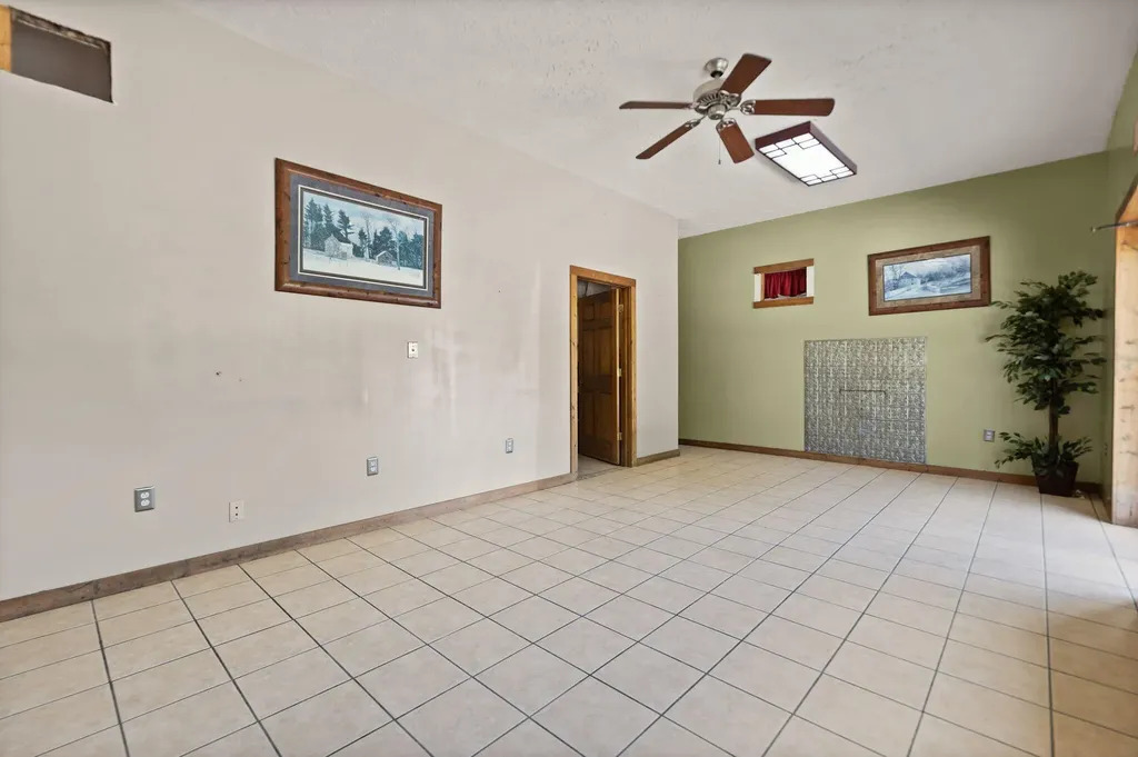 1230 Irvine Road Clay City KY 40312