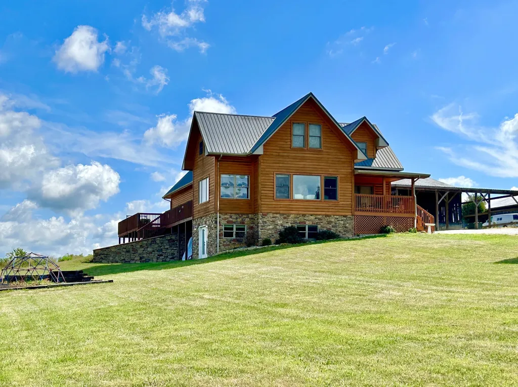 5332 Highway 452 Eubank KY 42567