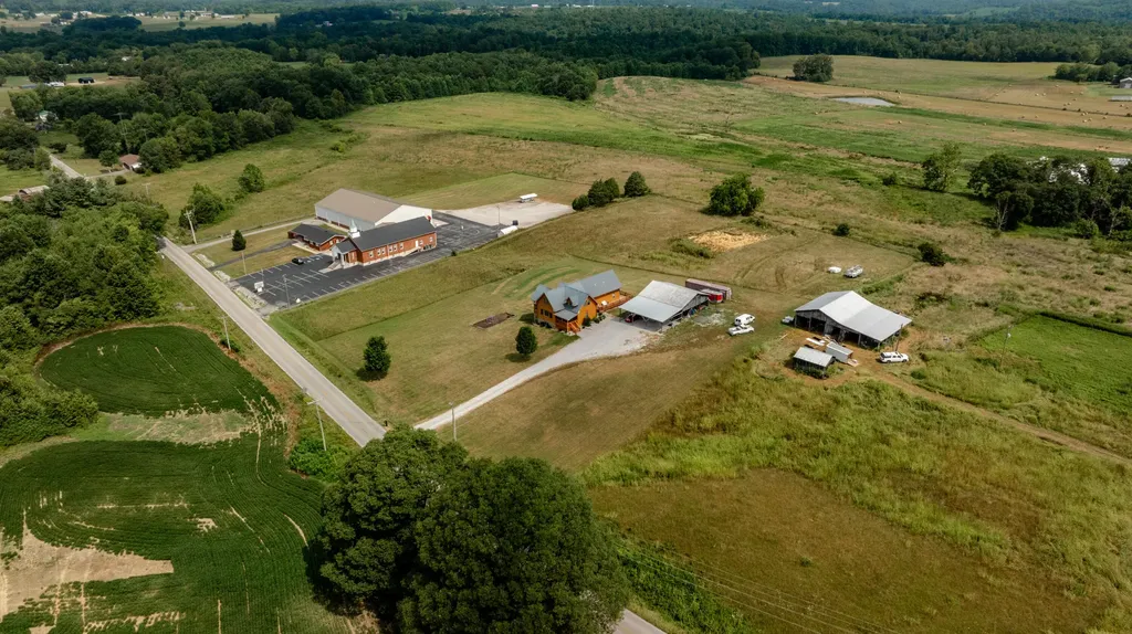 5332 Highway 452 Eubank KY 42567