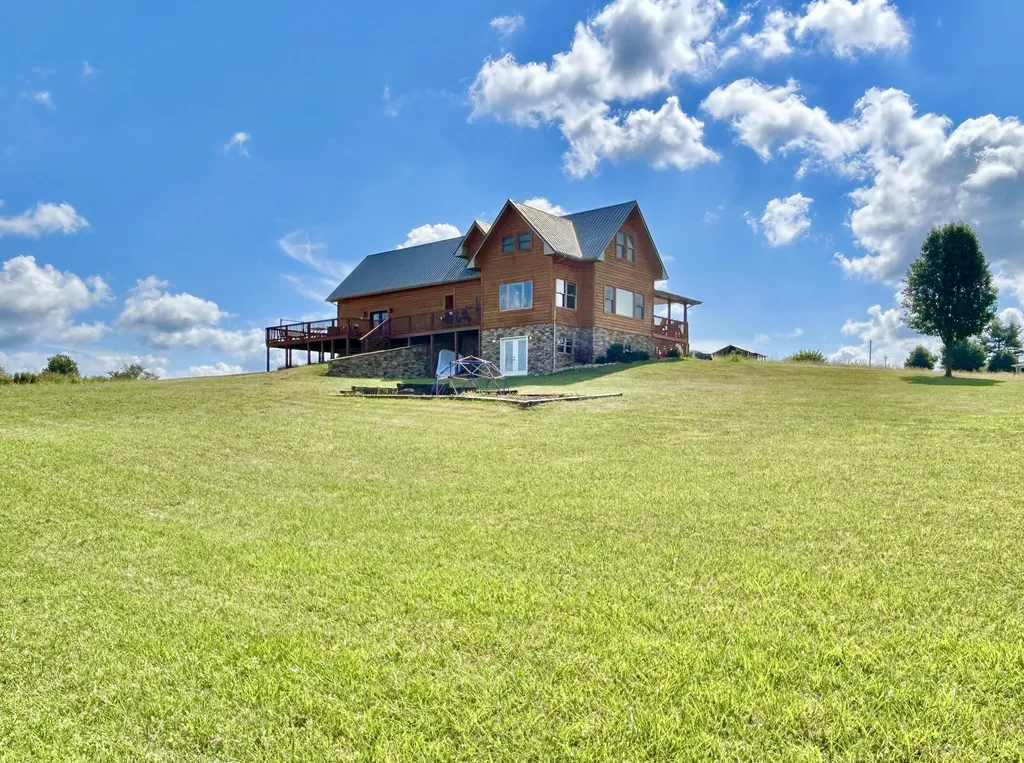 5332 Highway 452 Eubank KY 42567