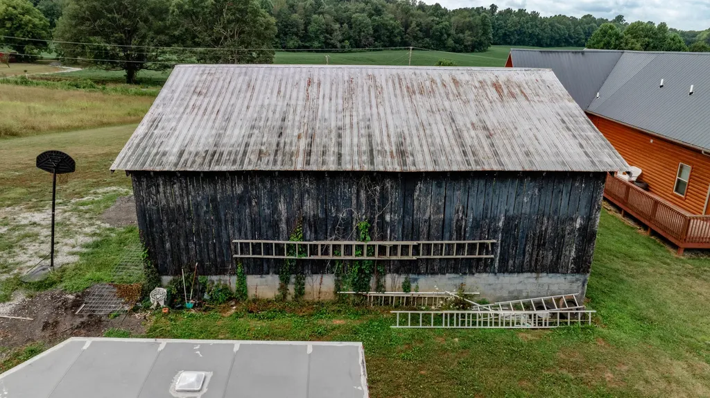 5332 Highway 452 Eubank KY 42567