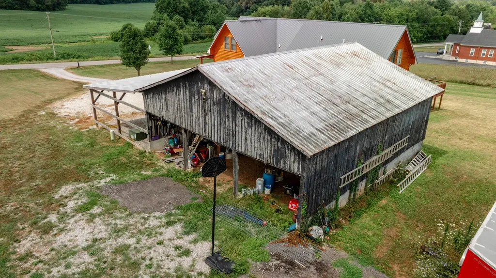 5332 Highway 452 Eubank KY 42567