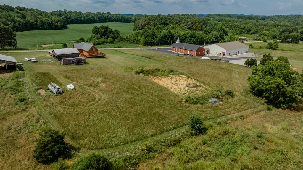 5332 Highway 452 Eubank KY 42567
