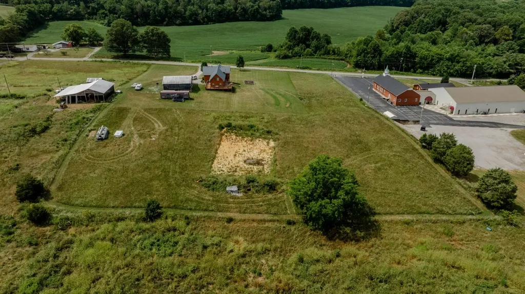 5332 Highway 452 Eubank KY 42567