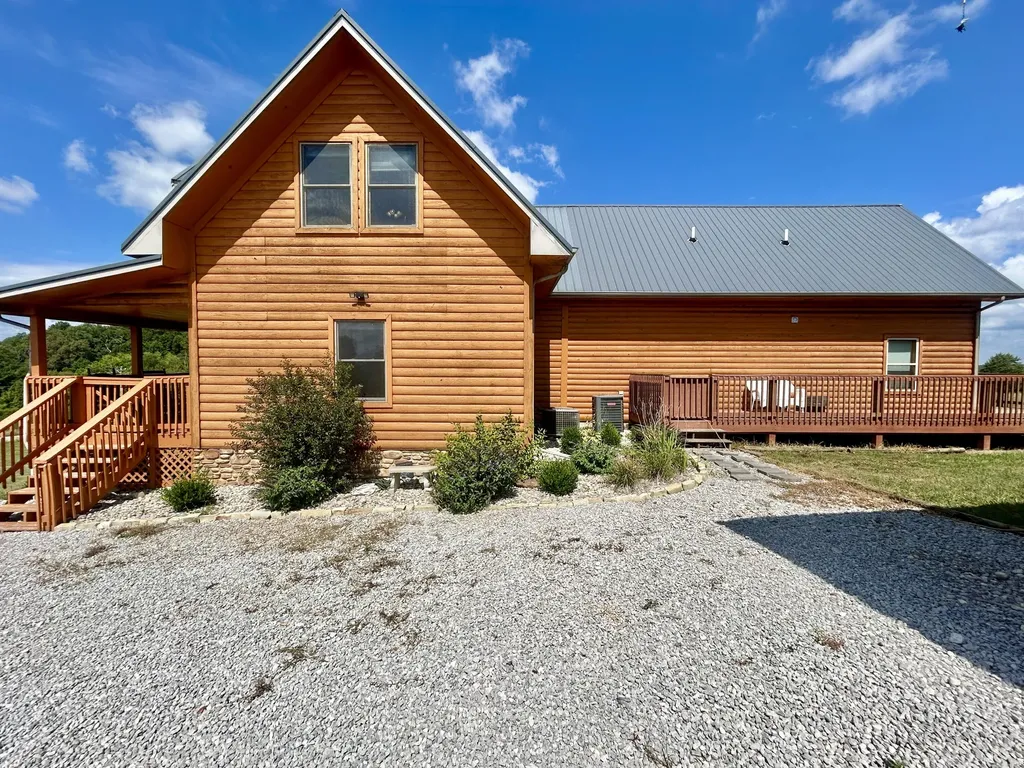 5332 Highway 452 Eubank KY 42567