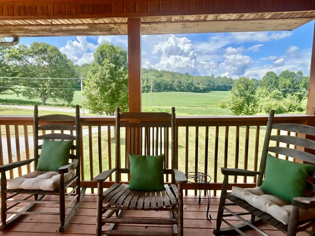 5332 Highway 452 Eubank KY 42567
