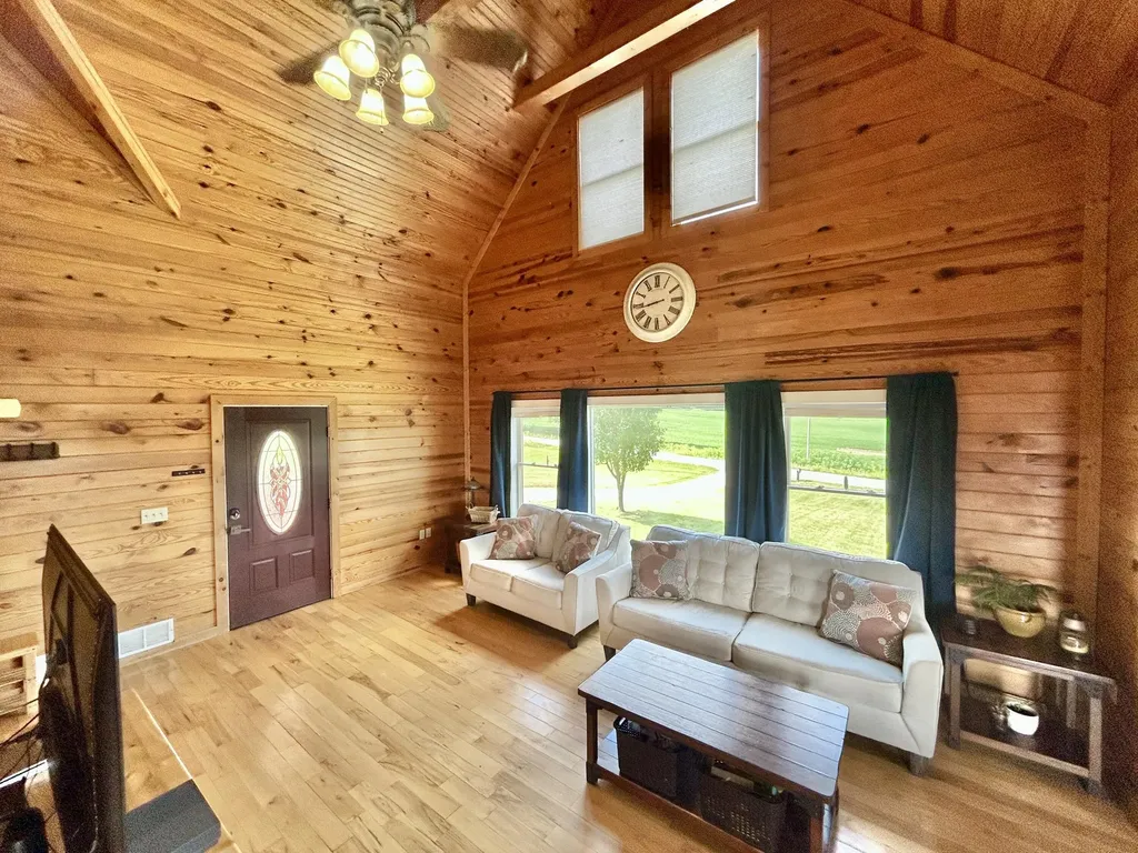 5332 Highway 452 Eubank KY 42567