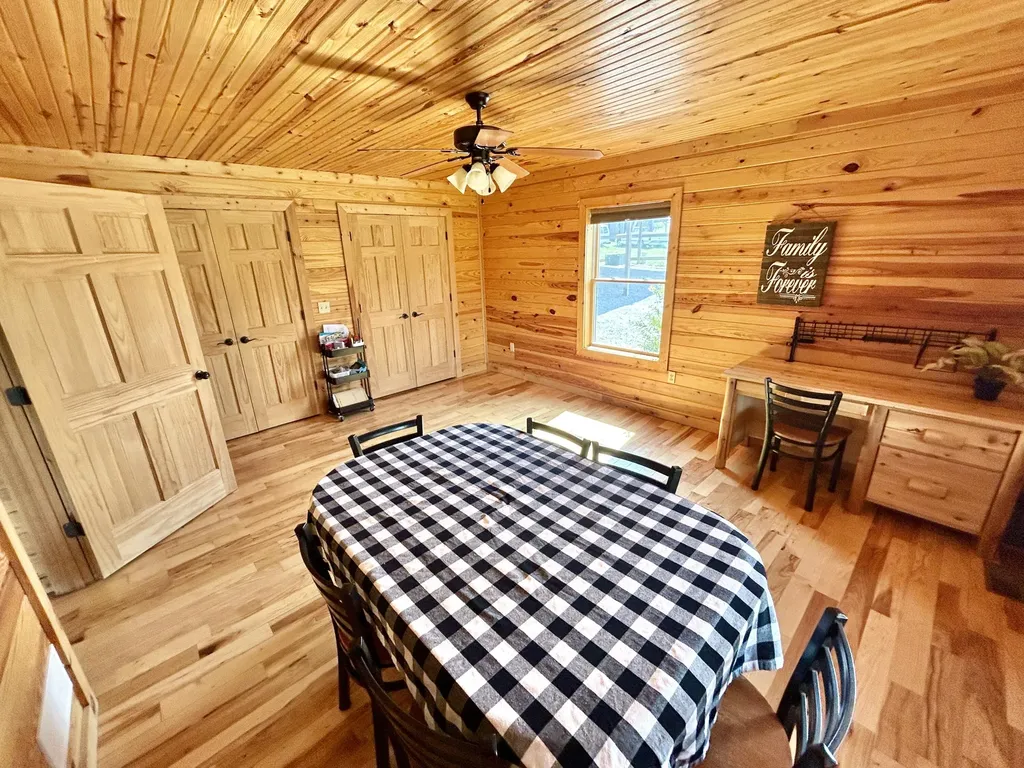 5332 Highway 452 Eubank KY 42567
