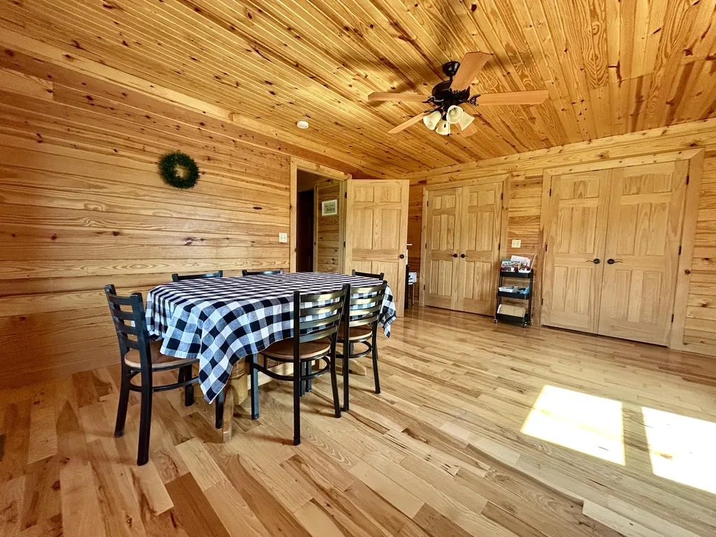 5332 Highway 452 Eubank KY 42567