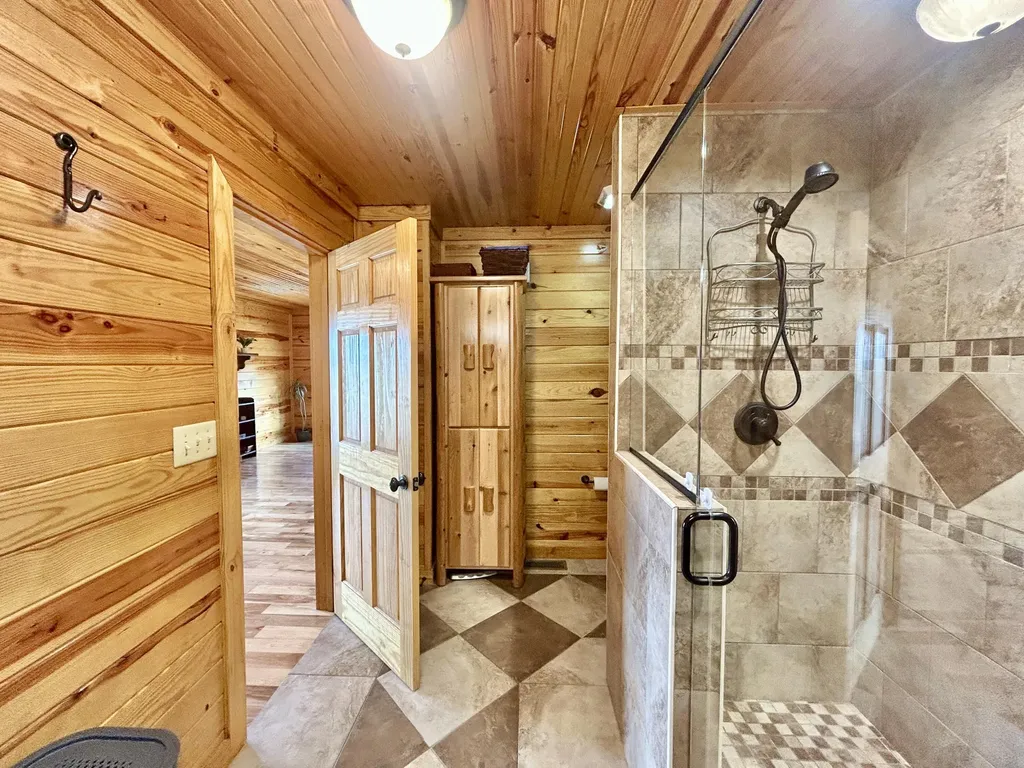 5332 Highway 452 Eubank KY 42567