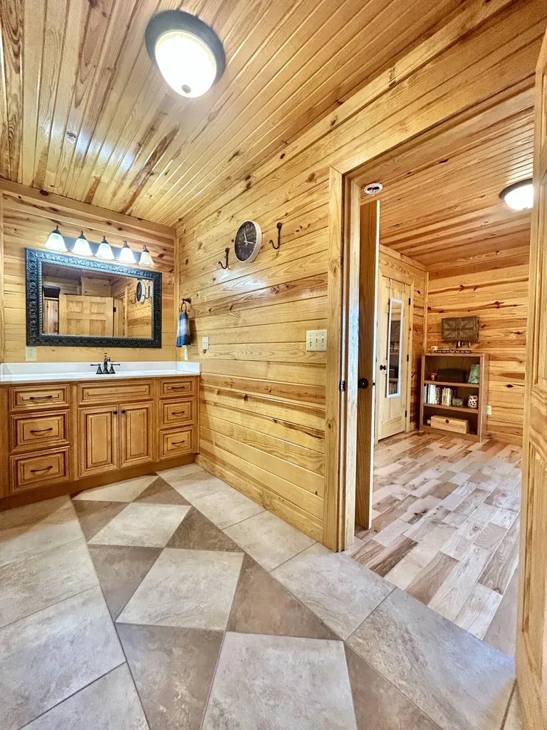 5332 Highway 452 Eubank KY 42567
