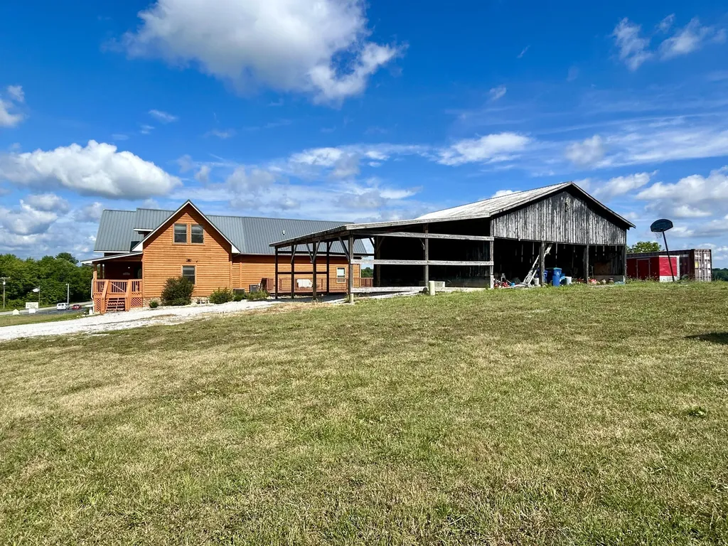 5332 Highway 452 Eubank KY 42567