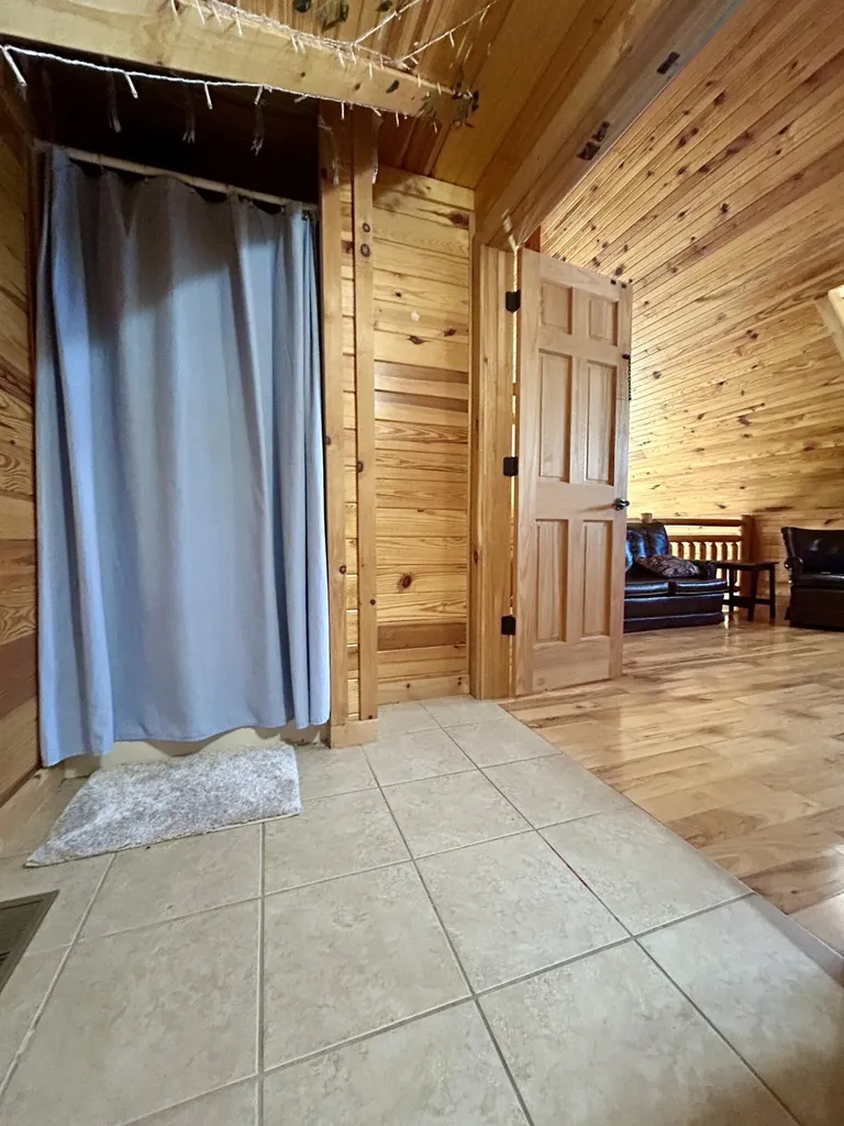 5332 Highway 452 Eubank KY 42567