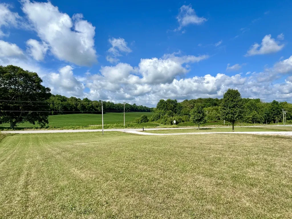 5332 Highway 452 Eubank KY 42567
