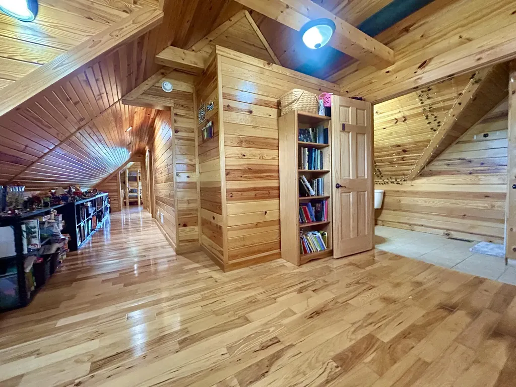 5332 Highway 452 Eubank KY 42567
