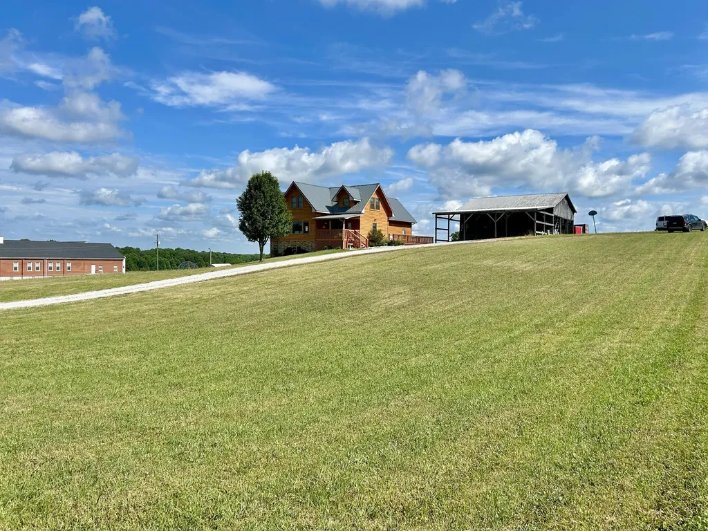 5332 Highway 452 Eubank KY 42567