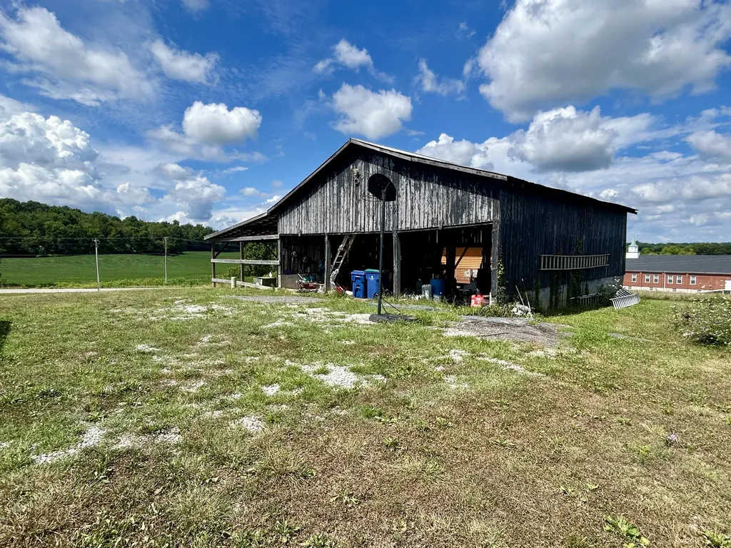 5332 Highway 452 Eubank KY 42567