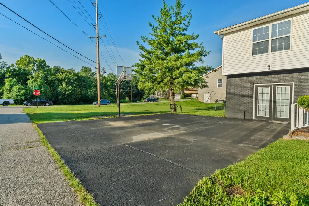 1108 Palisades Drive Frankfort KY 40601