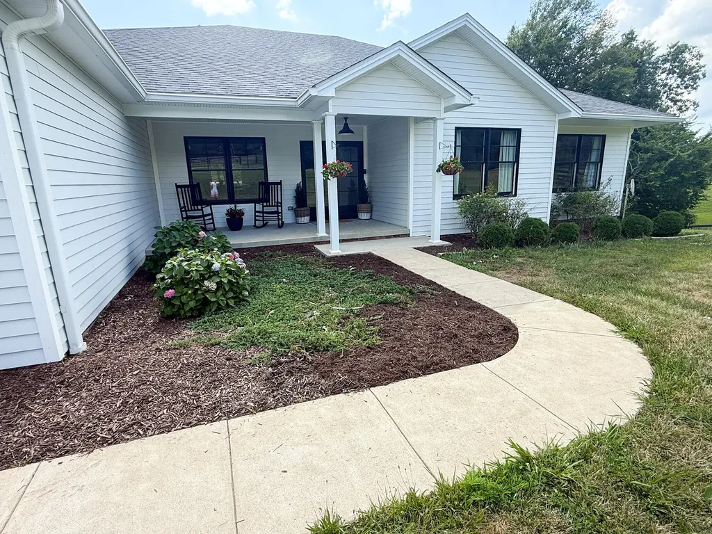 2003 Cream Ridge Road Junction City KY 40440