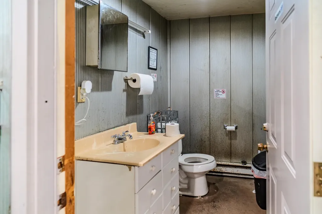3464 Louisville Road Frankfort KY 40601