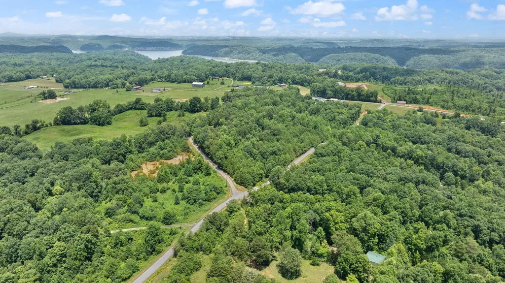 215 Kelly Circle Nancy KY 42544