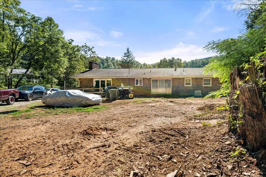 928 Indian Creek Road Corbin KY 40701