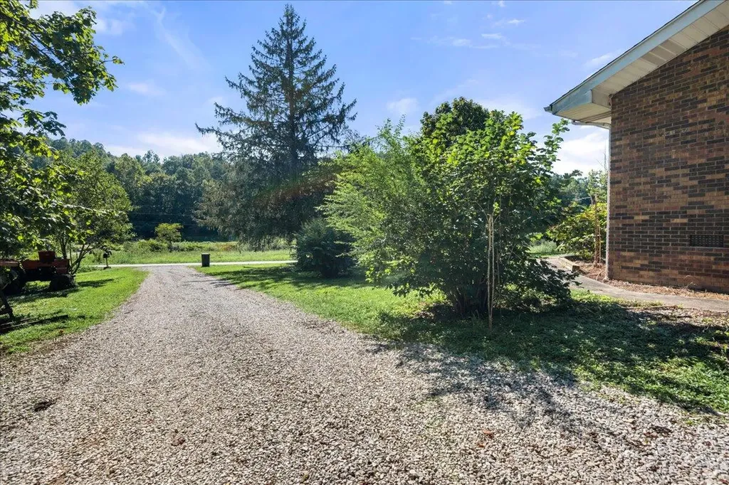 928 Indian Creek Road Corbin KY 40701