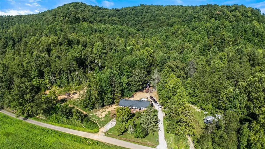 928 Indian Creek Road Corbin KY 40701