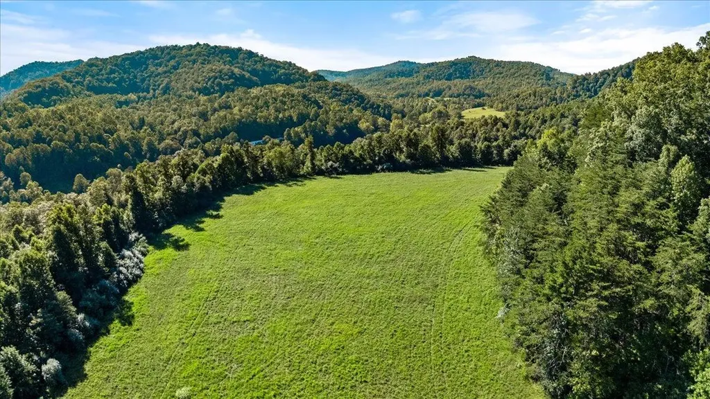 928 Indian Creek Road Corbin KY 40701
