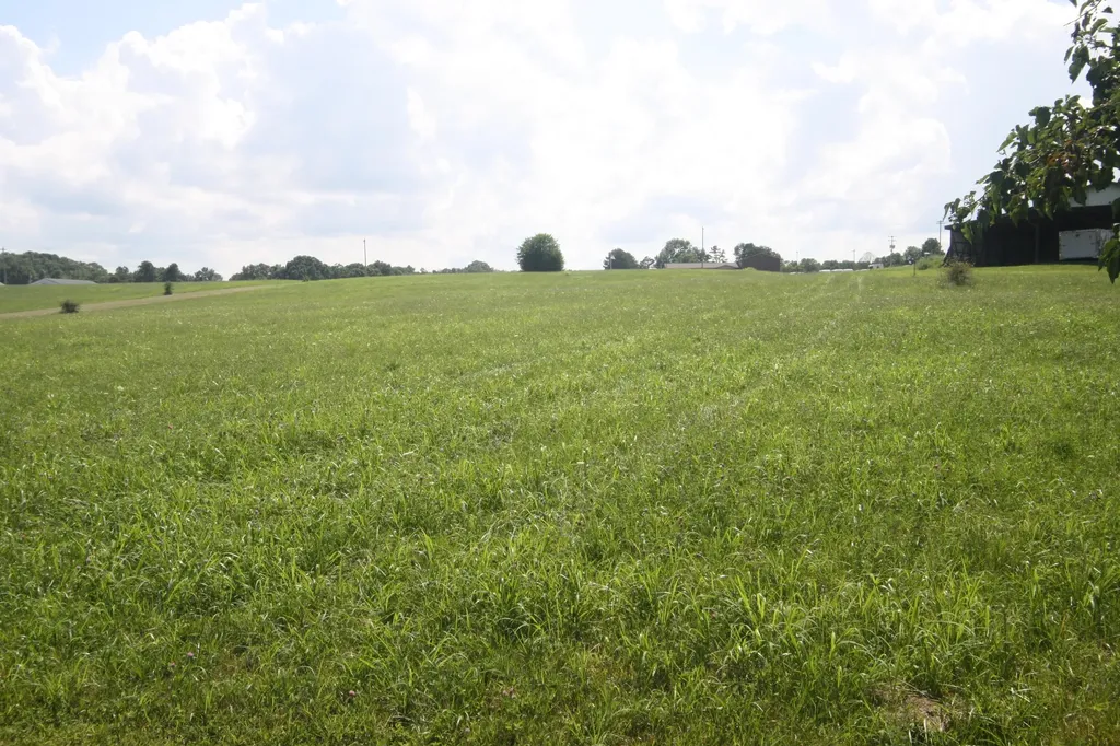 Farm State Highway 290 Mckee KY 40447