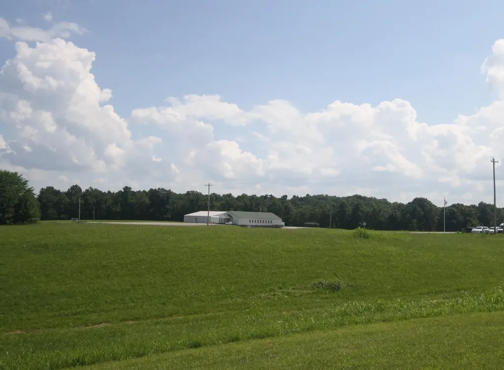 Farm State Highway 290 Mckee KY 40447