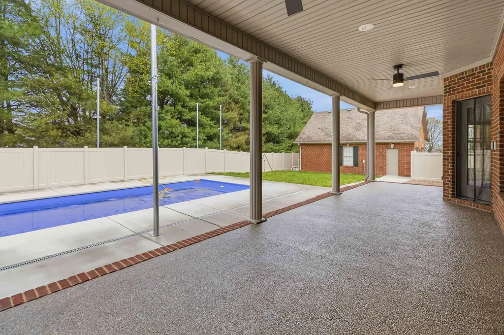 342 Masters Court Hustonville KY 40437