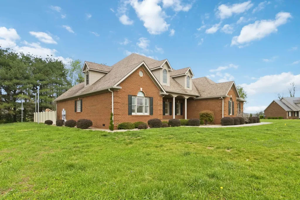 342 Masters Court Hustonville KY 40437