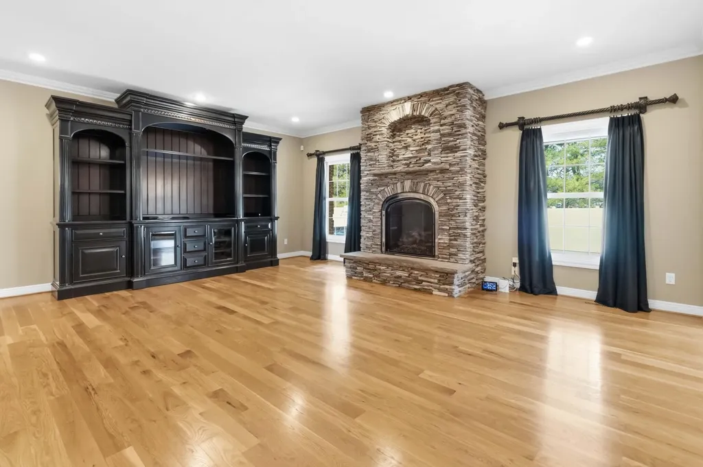 342 Masters Court Hustonville KY 40437