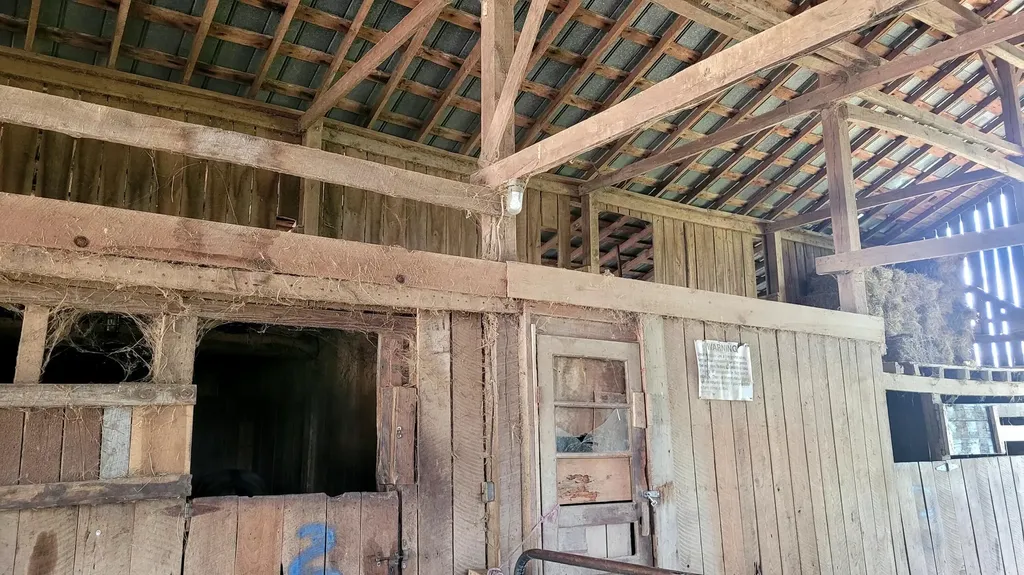 6758 Highway 1693 Wellington KY 40387