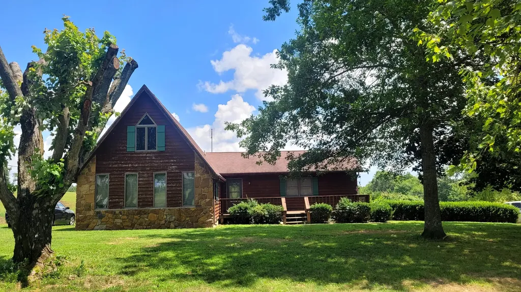 6758 Highway 1693 Wellington KY 40387