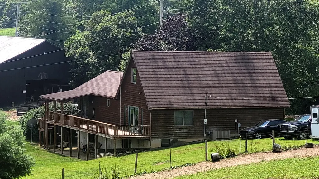 6758 Highway 1693 Wellington KY 40387